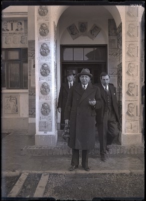 Primarul Sectorului I Galben, ing. Ion Săbăreanu, în campanie electorală