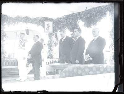 Grup de oficiali la ceremonia de la Băneasa