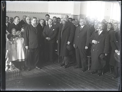 Nicolae Iorga la inaugurarea unei școli