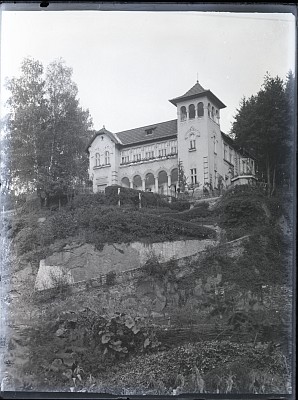 Casa de pe Stâncă