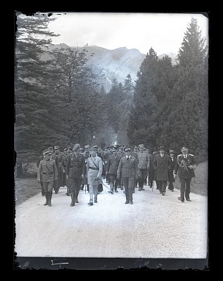 Regele Carol al II-lea și generalul francez Henry le Rond