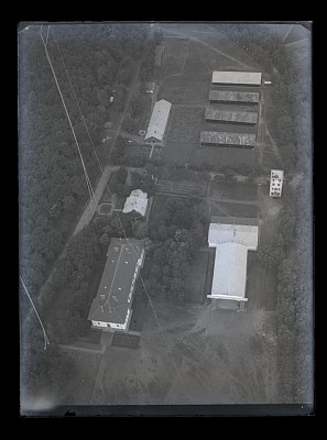 Complex de hale văzut de la înălțime