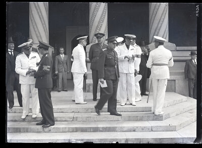 Grup oficialități la o ceremonie religioasă în memoria Patriarhului Miron Cristea